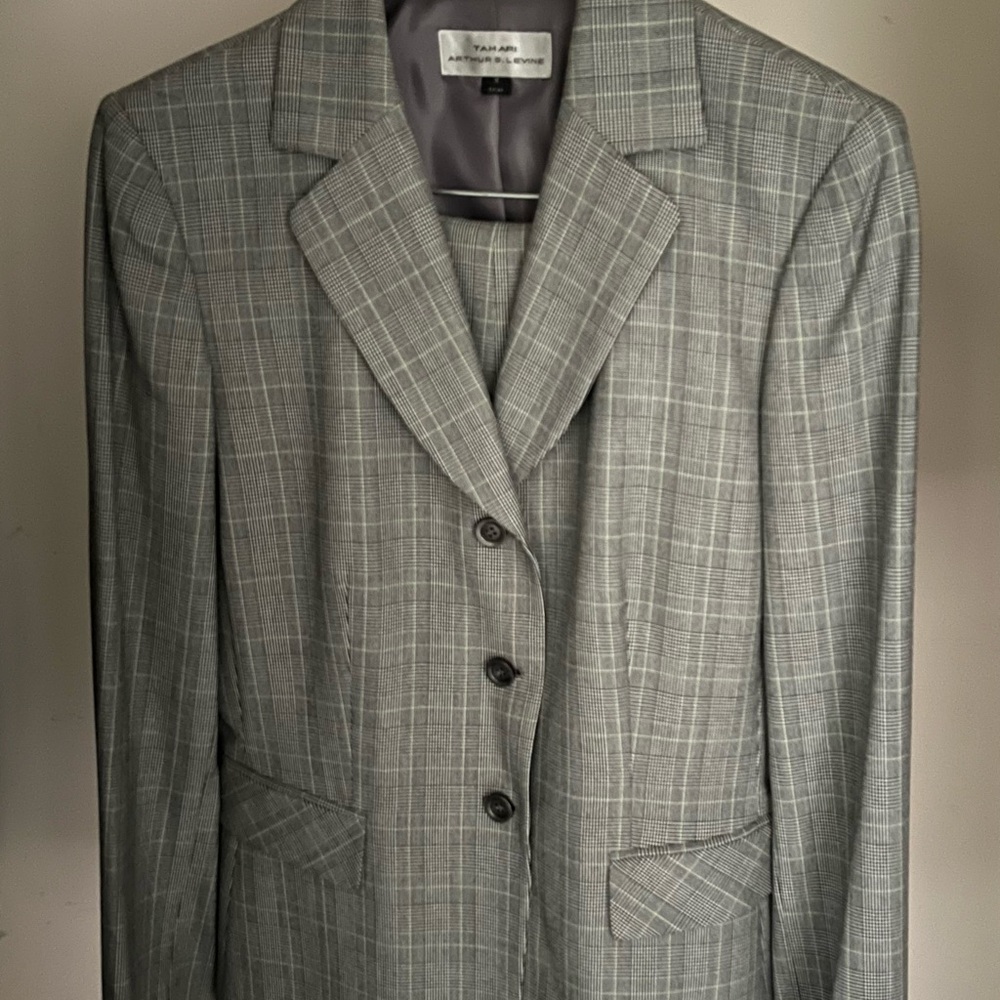 Tahari Gray Pantsuit with Professional Check Design